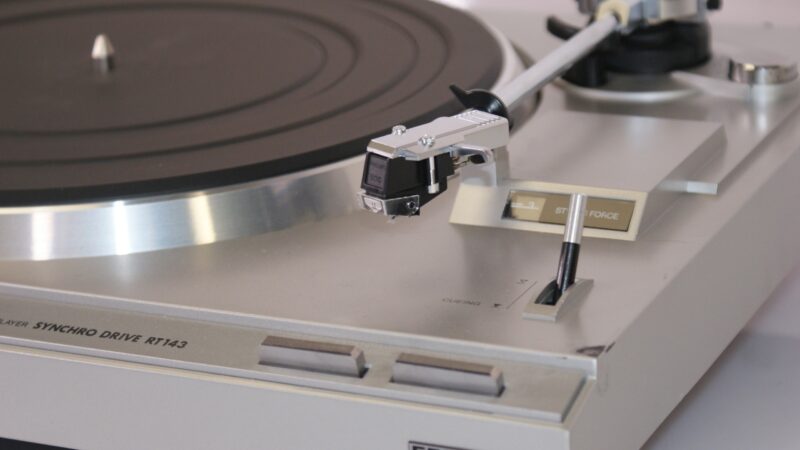 Erres RT143 Synchro Drive – Volautomatische Platenspeler met Philips 500 Element - Afbeelding 5
