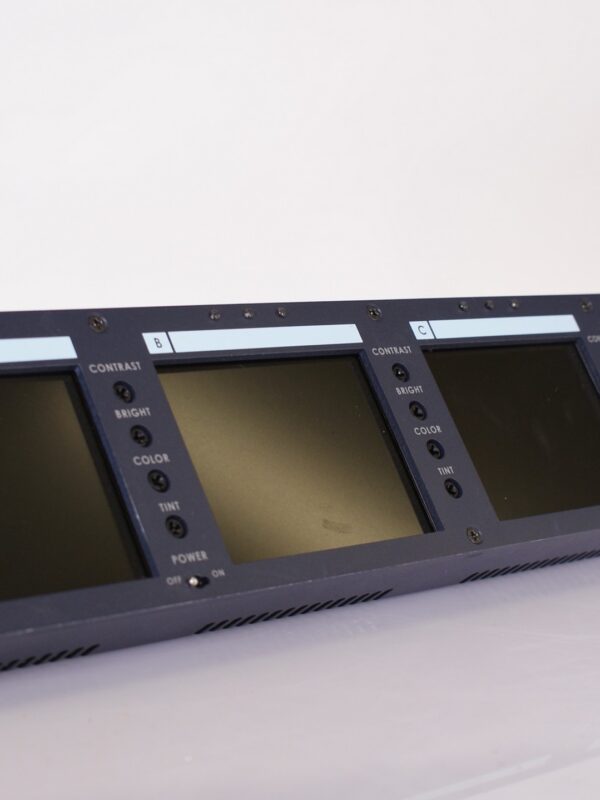 Datavideo TLM-404 Vierkanaals 4x4,5" LCD Rackmonitor