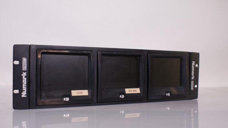 Numark VM03 – Triple Video Monitor (3x5" LCD, Rackmount)