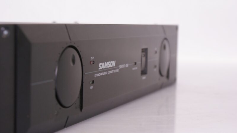 Samson Servo 260 – Studio Eindversterker (2x130W Stereo, Rackmount) - Afbeelding 2