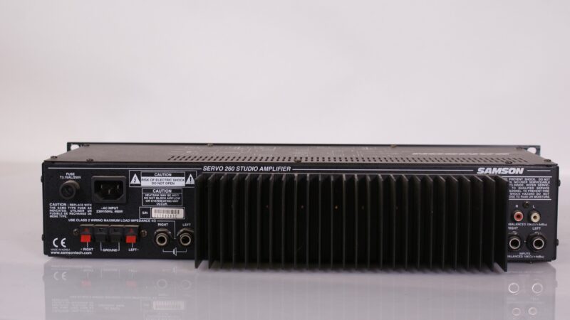 Samson Servo 260 – Studio Eindversterker (2x130W Stereo, Rackmount) - Afbeelding 3
