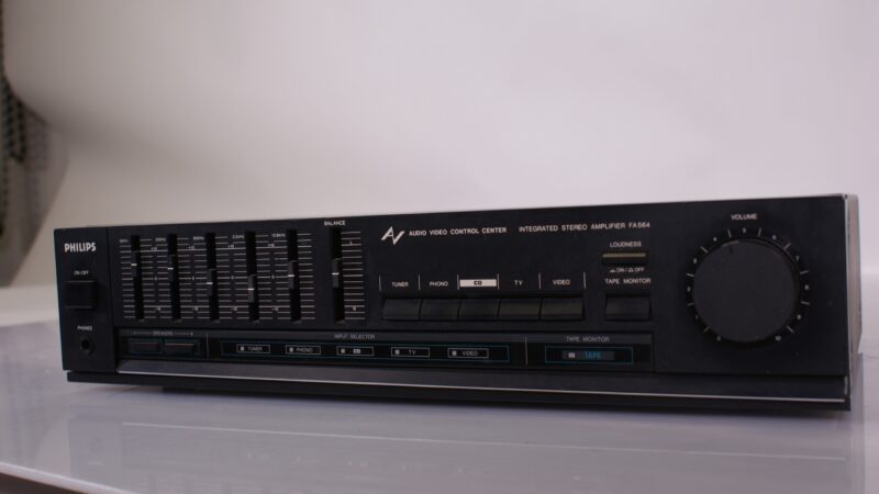 Philips FA564 Stereo Versterker met Equalizer (1989) - Afbeelding 3