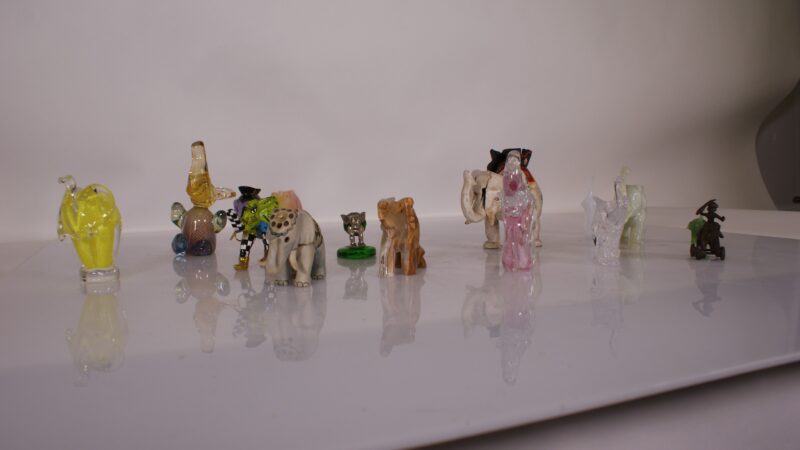 Verzameling Miniatuur Olifanten – Glas, Steen, Metaal & Keramiek (15 stuks) - Afbeelding 4