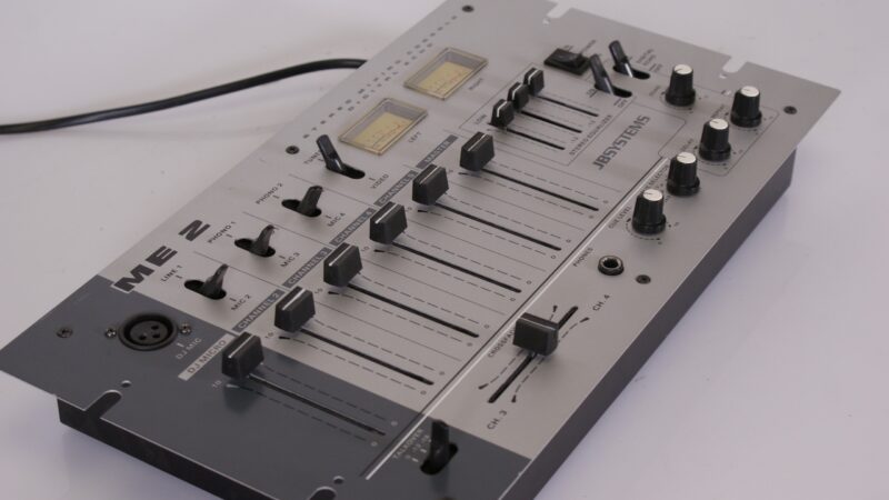 JB Systems ME-2 Stereo Mengpaneel met Equalizer & Echo - Afbeelding 2