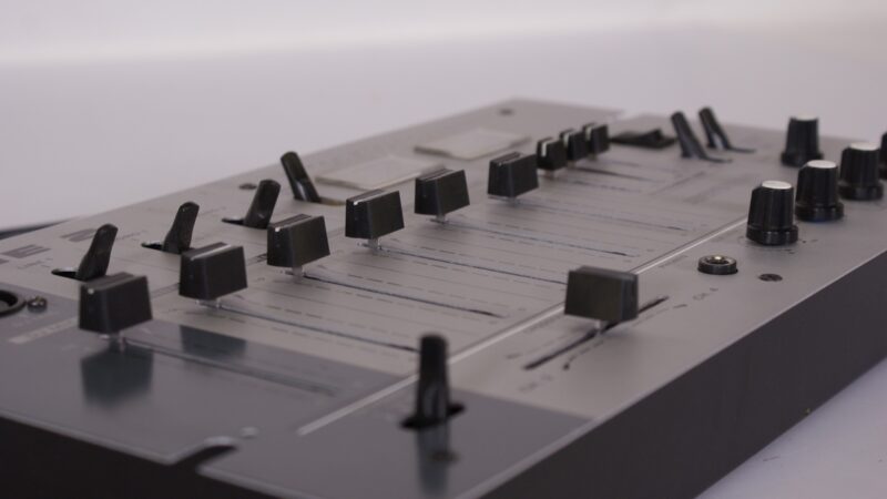 JB Systems ME-2 Stereo Mengpaneel met Equalizer & Echo - Afbeelding 4