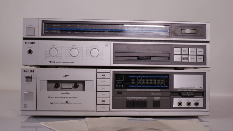 Philips FR140 Receiver + FC141 Cassettedeck Stereo Set met Handleidingen (Made in Belgium) - Afbeelding 6