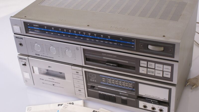 Philips FR140 Receiver + FC141 Cassettedeck Stereo Set met Handleidingen (Made in Belgium)