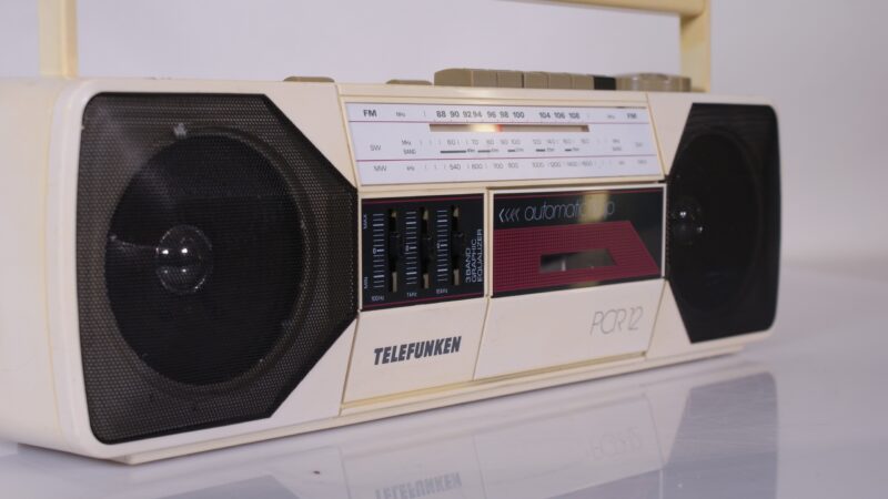 Telefunken PCR 12 draagbare stereo radio cassetterecorder (boombox, jaren ’80)
