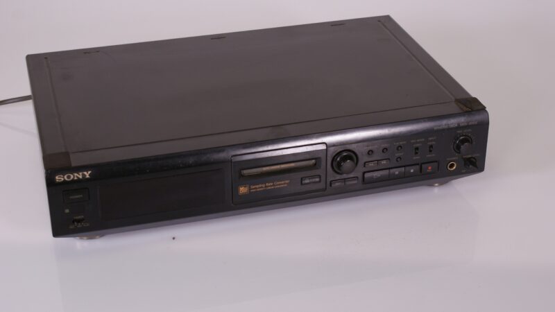 Sony MiniDisc Deck MDS-JE500 (High Density Linear Converter, jaren ’90) - Afbeelding 3