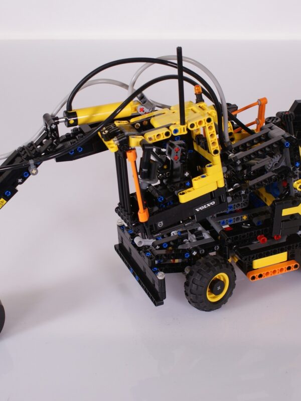 LEGO Technic 42053 Volvo EW160E Graafmachine – met handleiding