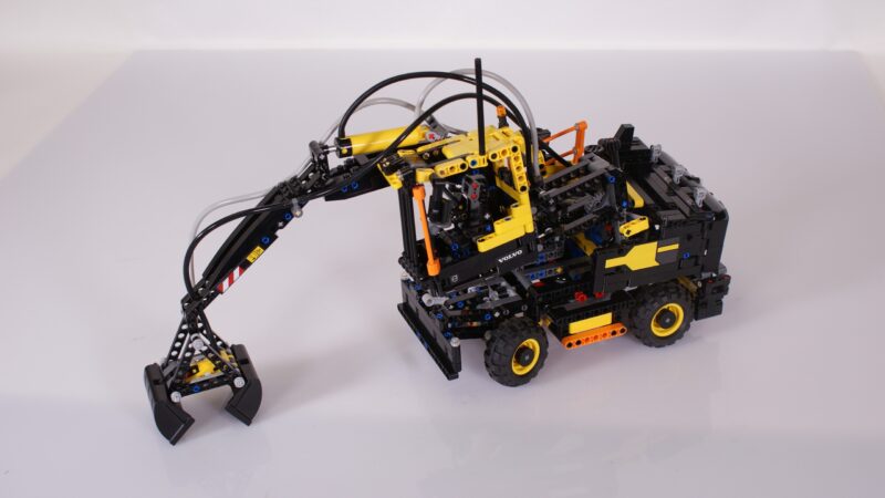 LEGO Technic 42053 Volvo EW160E Graafmachine – met handleiding