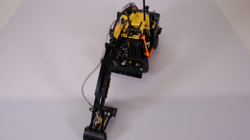 LEGO Technic 42053 Volvo EW160E Graafmachine – met handleiding - Afbeelding 3