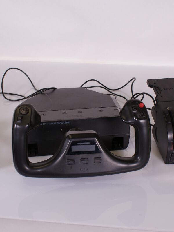 Saitek Pro Flight Yoke System met Throttle Quadrant en Extra Throttle Module