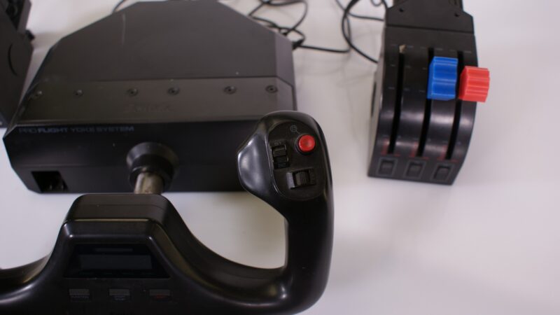 Saitek Pro Flight Yoke System met Throttle Quadrant en Extra Throttle Module - Afbeelding 2