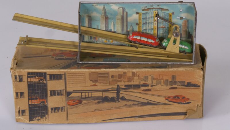 Vintage Blikken Speelgoed – Mechanische Autotransportbaan met Doos (ca. jaren ’50-’60) - Afbeelding 4