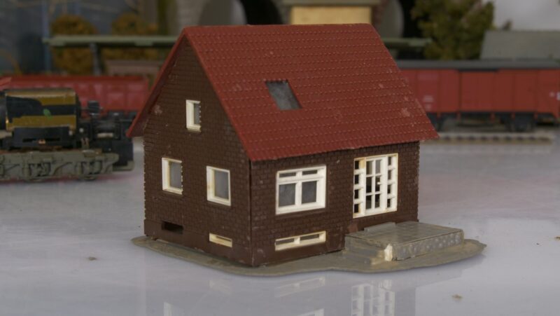 Jouef Electric Express HO Spoorbaan Set met Fleischmann Profi-Gleis en gebouwen (vintage modeltrein set) - Afbeelding 7
