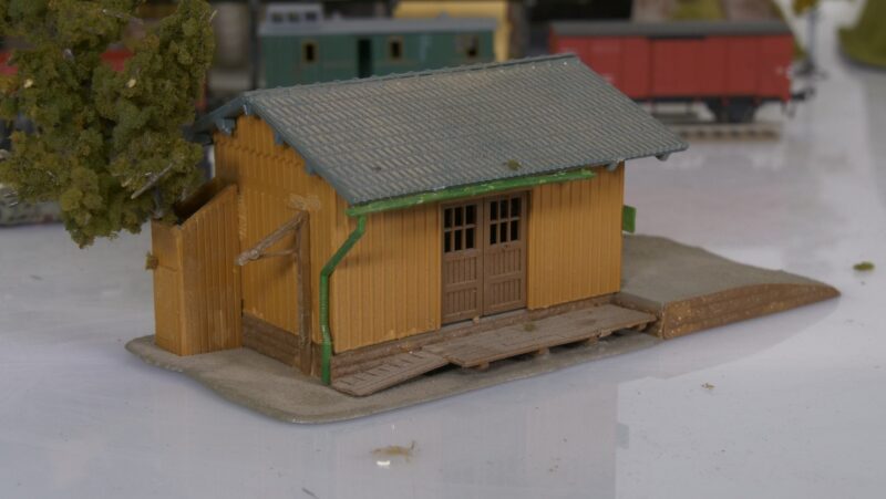 Jouef Electric Express HO Spoorbaan Set met Fleischmann Profi-Gleis en gebouwen (vintage modeltrein set) - Afbeelding 8