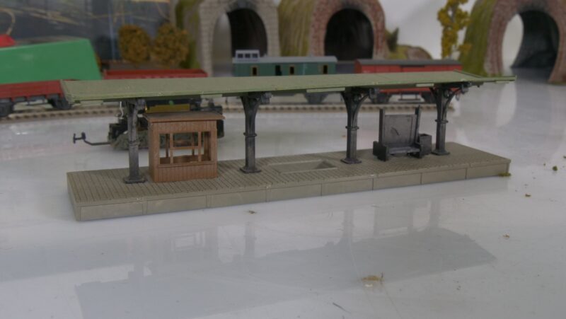 Jouef Electric Express HO Spoorbaan Set met Fleischmann Profi-Gleis en gebouwen (vintage modeltrein set) - Afbeelding 10