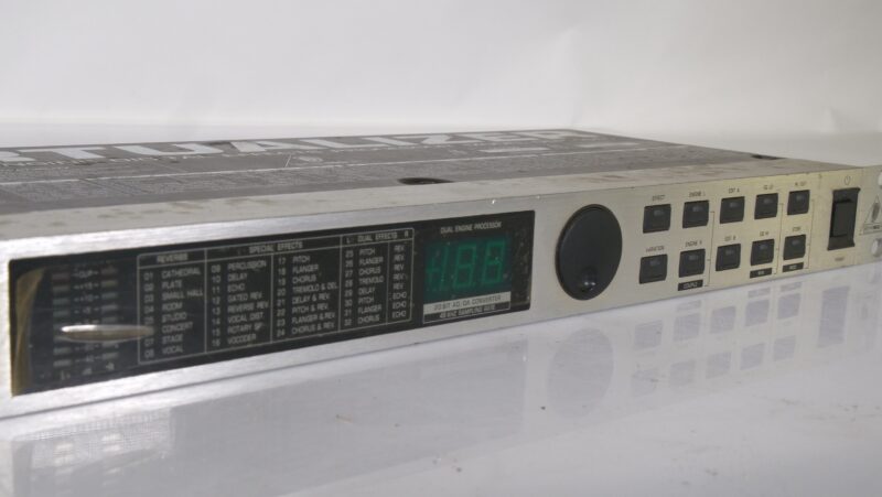 Behringer Virtualizer DSP1000 digitale multi-effect processor (rackmodel) - Afbeelding 2