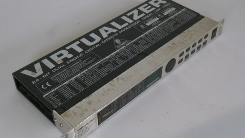 Behringer Virtualizer DSP1000 digitale multi-effect processor (rackmodel)
