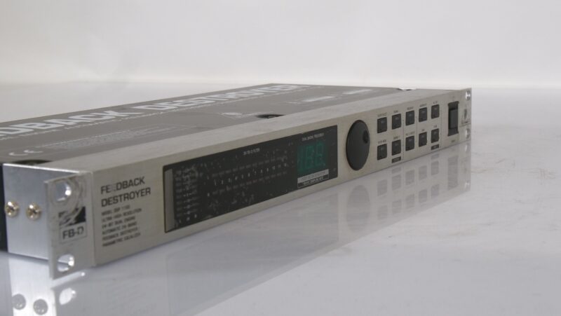 Behringer Feedback Destroyer DSP1100 automatische feedback eliminator / parametric EQ (rackmodel) - Afbeelding 6