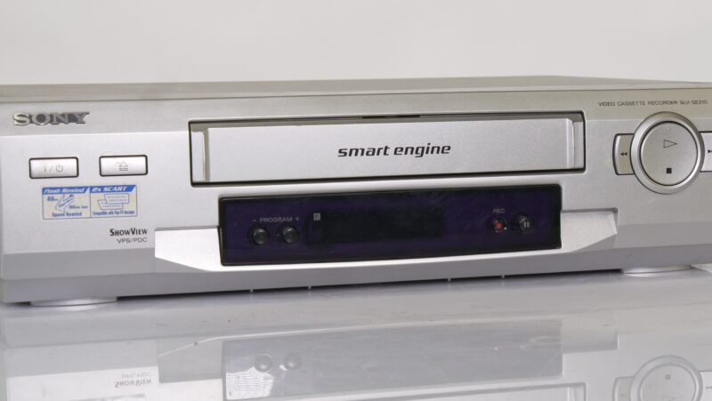 Sony SLV-SE210D VHS videorecorder met Smart Engine en ShowView