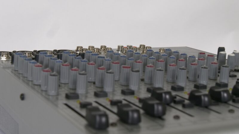 Behringer Eurorack UB1622FX-PRO 16-kanaals mixer met effectenprocessor - Afbeelding 6