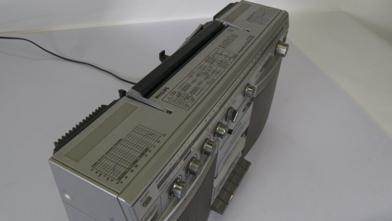 Philips Vintage Ghettoblaster – Radio Cassette Recorder met Equalizer - Afbeelding 2
