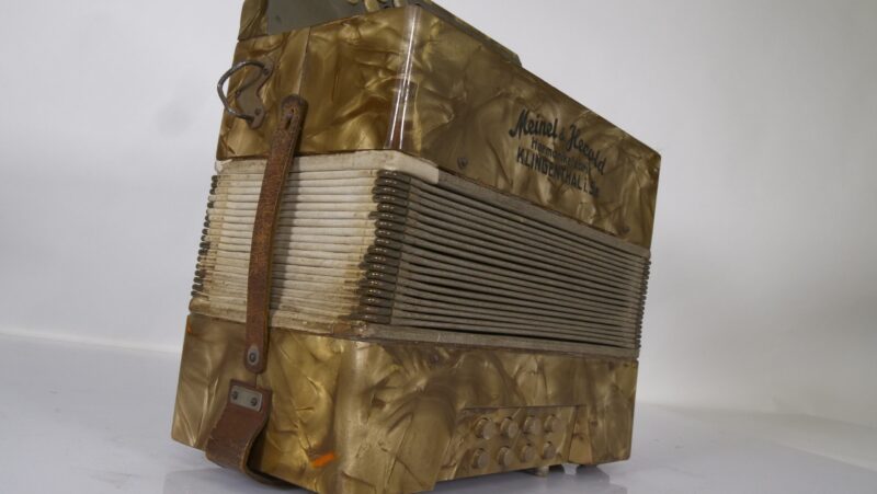 Meinel & Herold Vintage Accordeon – Harmonikafabrik Klingenthal - Afbeelding 2