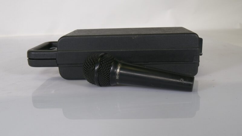 Behringer Ultravoice XM8500 Dynamische Microfoon met Koffer