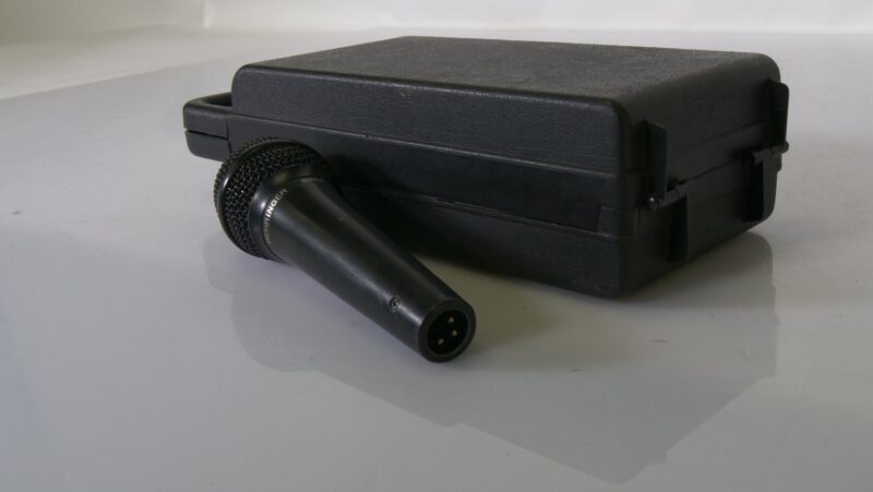 Behringer Ultravoice XM8500 Dynamische Microfoon met Koffer - Afbeelding 6