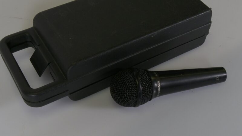 Behringer Ultravoice XM8500 Dynamische Microfoon met Koffer - Afbeelding 2