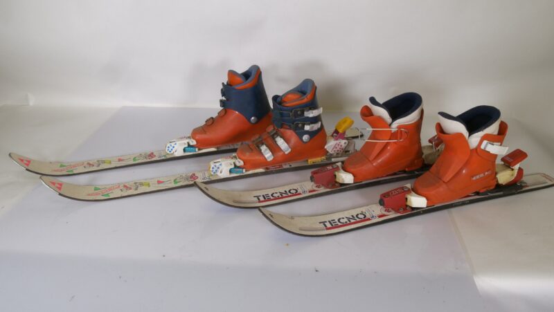 Vintage kinderski’s met skischoenen – Tecno & Heierling set (2 paar) - Afbeelding 4