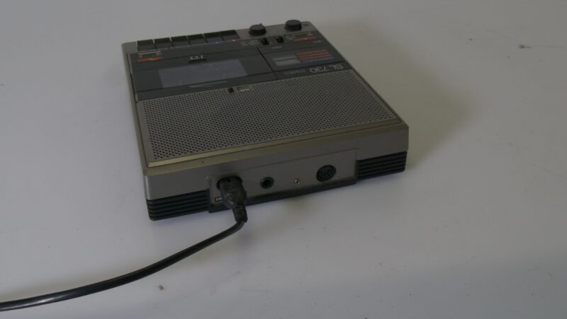 ITT SL 730 Stereo Cassettedeck – draagbare vintage bandrecorder - Afbeelding 2