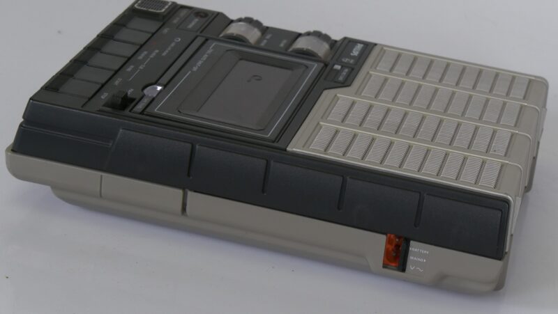 Philips N2213 Automatic Cassette Recorder – vintage draagbare bandrecorder - Afbeelding 2