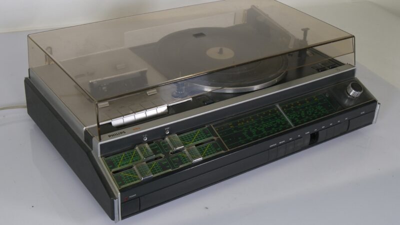 Philips 883 Stereo Music Center – Platenspeler, Cassettedeck & Radio – Vintage - Afbeelding 3