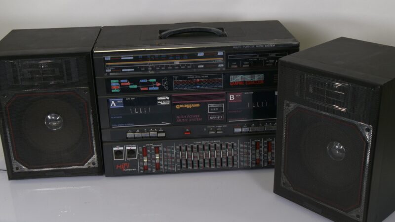 Goldhand GRR 811 High Power Music System – Ghettoblaster met Dubbele Cassettedecks & Equalizer - Afbeelding 3