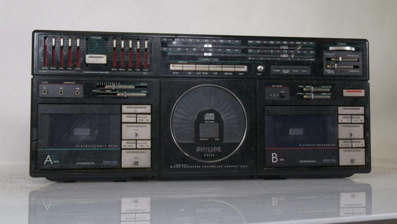 Philips D8958 Ghetto Blaster – Dubbel Cassettedeck, CD-speler, Radio & Equalizer (Defect, 1980s)