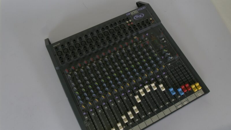 Soundcraft Spirit Folio SX 20-Kanaals Analoge Mixer (zonder voedingskabel) - Afbeelding 2