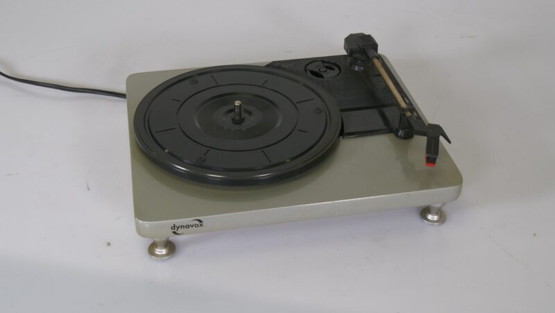 Dynavox JW-41UBB Platenspeler met USB & RCA Uitgang – Retro Turntable - Afbeelding 3