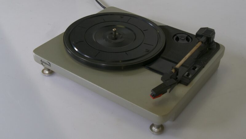 Dynavox JW-41UBB Platenspeler met USB & RCA Uitgang – Retro Turntable