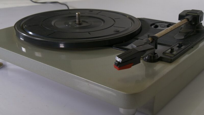 Dynavox JW-41UBB Platenspeler met USB & RCA Uitgang – Retro Turntable - Afbeelding 4