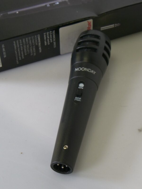 Noonday Dynamische Handmicrofoon met originele verpakking