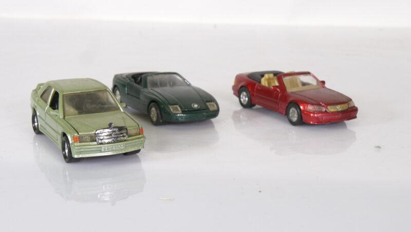 Set van 3 metalen modelauto’s – Mercedes & BMW cabrio’s en sedan