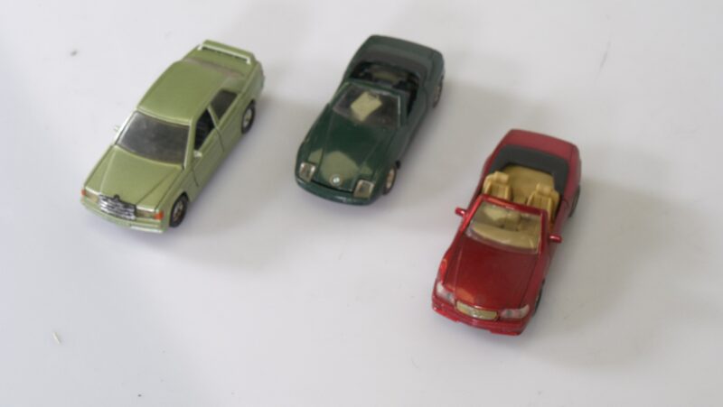 Set van 3 metalen modelauto’s – Mercedes & BMW cabrio’s en sedan - Afbeelding 5