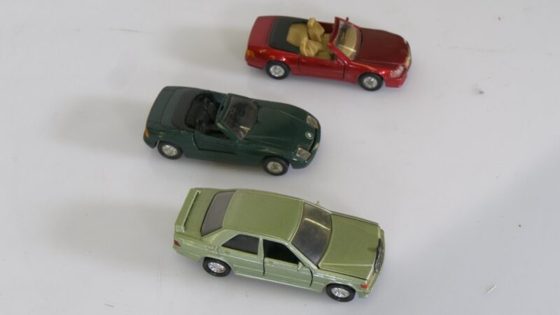Set van 3 metalen modelauto’s – Mercedes & BMW cabrio’s en sedan - Afbeelding 2
