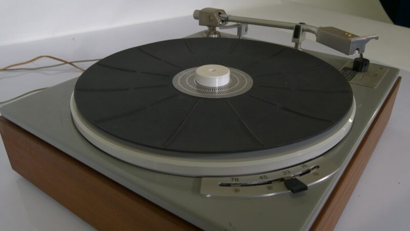 Lenco High Fidelity Stereo Transcription Unit – Vintage Platenspeler (Made in Switzerland) - Afbeelding 4