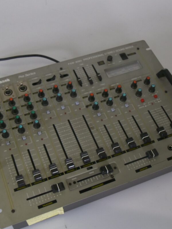 Radio Shack Pro Series PSM-8080 – 9-Kanaals Professionele Stereo Mixer