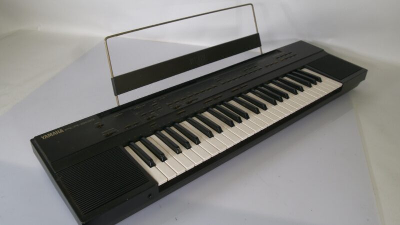 Yamaha PCR-800 Vintage Synthesizer/Keyboard met MIDI