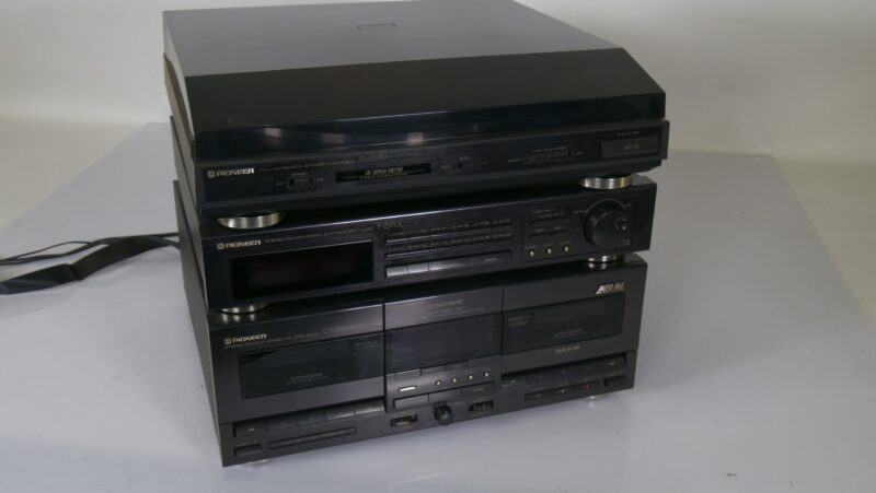 Pioneer HiFi set – PL-Z570 platenspeler, F-Z570L tuner en CT-Z470WR dubbel cassettedeck geen versterker - Afbeelding 3